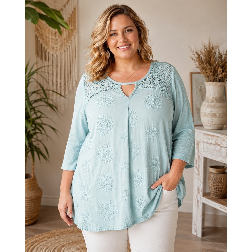 426. Boho Gloria Vanderbilt XXL Blue Lace Crochet Keyhole Embroidered Blouse Top